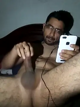 Leocuma82 online show from November 2025 03:17:01 AM