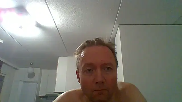 Snapshot of Timka69 chatting on November 2025 03:12:01 PM Timka69 online show from November 2025 03:12:01 PM