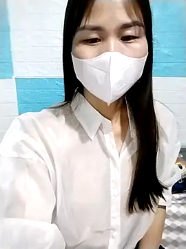 Donatella28 online show from March 2026 02:43:01 PM