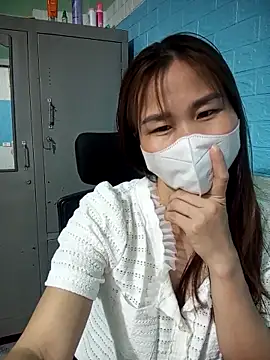 Donatella28 online show from April 2026 11:06:01 AM