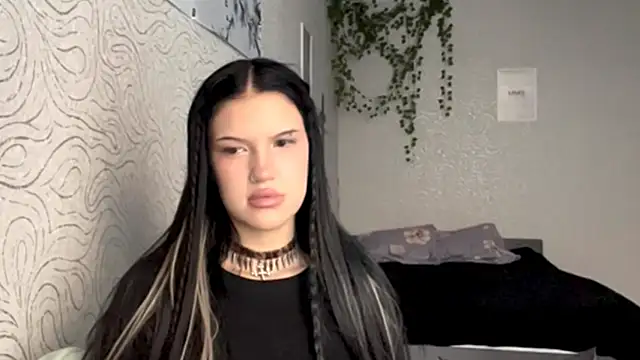 Snapshot of Sylira_fable chatting on November 2025 11:22:02 AM Sylira fable online show from November 2025 11:22:02 AM