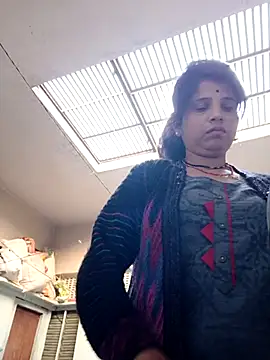 Snapshot of Sabhana_cuty chatting on December 2025 01:55:02 AM Sabhana cuty online show from December 2025 01:55:02 AM