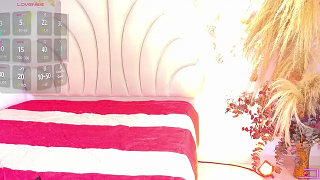 Snapshot of HellemMonet chatting on November 2025 07:51:02 PM HellemMonet online show from November 2025 07:51:02 PM