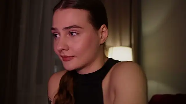 Snapshot of blooomis chatting on November 2025 03:56:01 PM blooomis online show from November 2025 03:56:01 PM