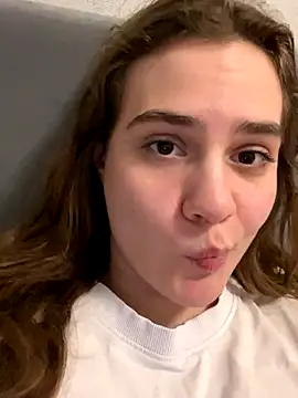 Snapshot of blooomis chatting on November 2025 12:05:01 AM blooomis online show from November 2025 12:05:01 AM