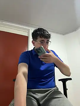 Snapshot of Sam_Rush chatting on June 2026 02:44:02 AM Sam Rush online show from June 2026 02:44:02 AM