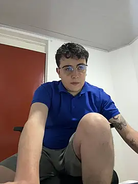 Snapshot of Sam_Rush chatting on June 2026 02:53:01 AM Sam Rush online show from June 2026 02:53:01 AM