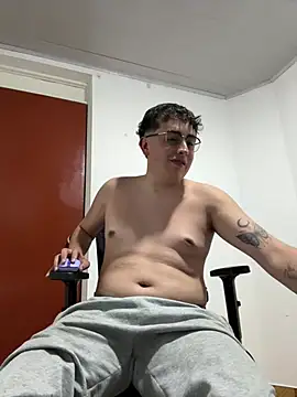 Snapshot of Sam_Rush chatting on June 2026 01:49:01 AM Sam Rush online show from June 2026 01:49:01 AM