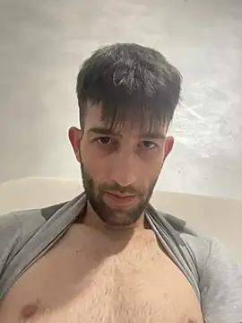 Snapshot of Dondeloquieras4 chatting on February 2026 01:15:01 AM Dondeloquieras4 online show from February 2026 01:15:01 AM