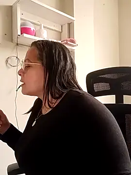 Angie milf50 online show from November 2025 03:12:01 PM