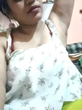 CUTE-GIRL-1 online show from October 2025 05:00:02 AM