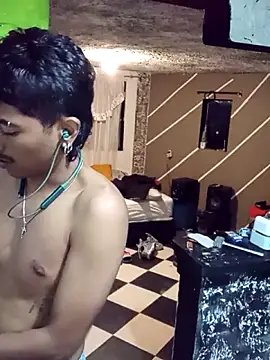 SkinniYamo online show from March 2026 03:50:01 AM