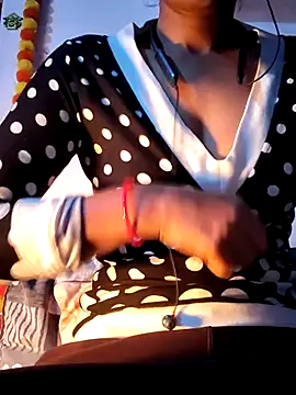 Hot-Rubyy online show from December 2025 02:42:01 AM