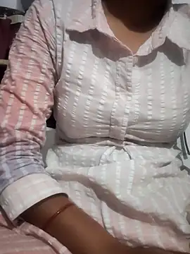 Hot-Rubyy online show from April 2026 06:30:02 PM