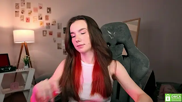 Snapshot of yourfrenchteacher chatting on November 2025 04:34:01 AM yourfrenchteacher online show from November 2025 04:34:01 AM