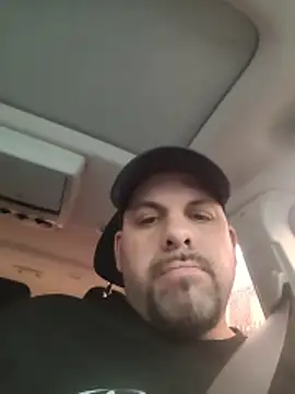 Snapshot of Tincho1051 chatting on November 2025 05:27:01 PM Tincho1051 online show from November 2025 05:27:01 PM