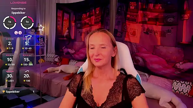 Snapshot of ScarlettPalmer chatting on November 2025 10:48:02 AM ScarlettPalmer online show from November 2025 10:48:02 AM