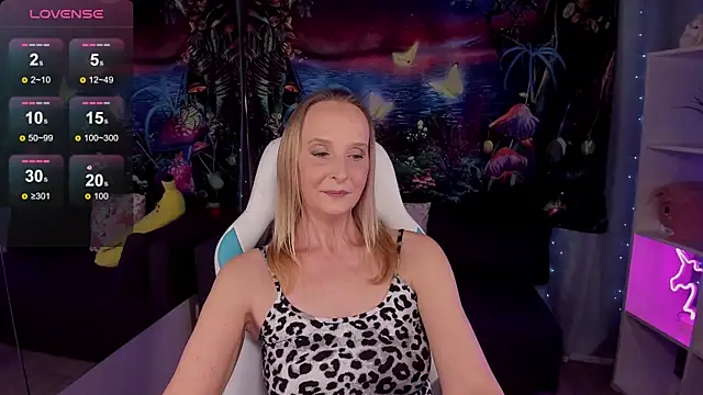 ScarlettPalmer online show from April 2026 12:02:01 PM