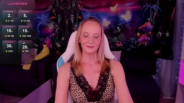 ScarlettPalmer online show from April 2026 12:02:01 PM