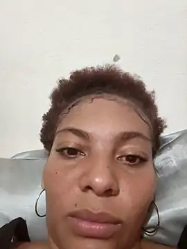 Snapshot of leona_sumiza chatting on November 2025 03:06:01 AM leona sumiza online show from November 2025 03:06:01 AM