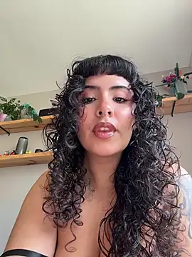 SugarTroubl33 online show from June 2026 02:21:01 PM