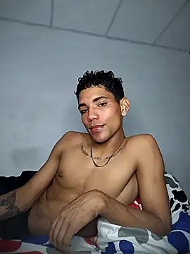 Alex Sweeting online show from November 2025 05:02:02 AM