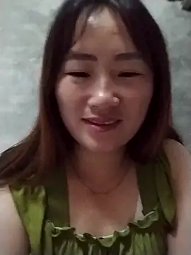 emini-xx online show from November 2025 11:10:02 PM