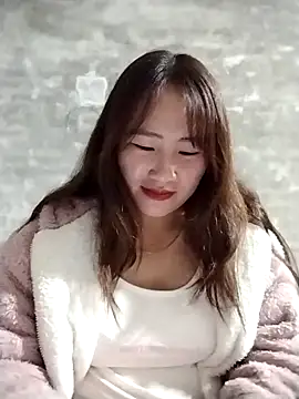 emini-xx online show from December 2025 12:24:02 PM