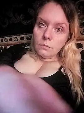 Lana-murr online show from November 2025 07:09:02 AM