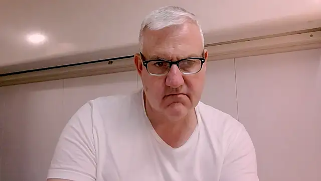 Snapshot of Diegoriv71 chatting on May 2026 12:16:02 AM Diegoriv71 online show from May 2026 12:16:02 AM