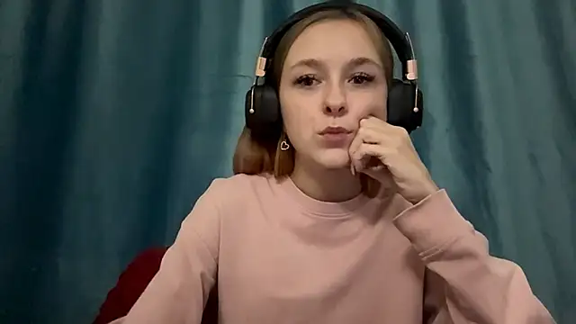 HOTBellakle online show from November 2025 03:11:01 PM