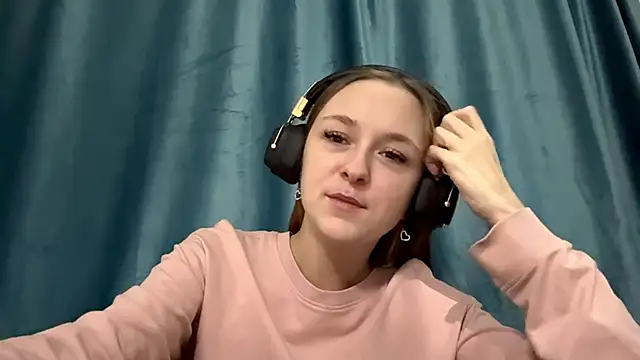 HOTBellakle online show from November 2025 03:05:02 PM