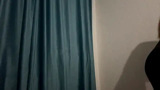 HOTBellakle online show from November 2025 03:27:02 PM