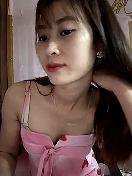 Snapshot of Em_xinh01 chatting on May 2026 09:45:01 PM Em xinh01 online show from May 2026 09:45:01 PM