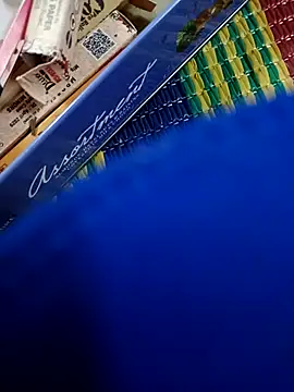 Laal Parilove online show from November 2025 10:02:01 PM