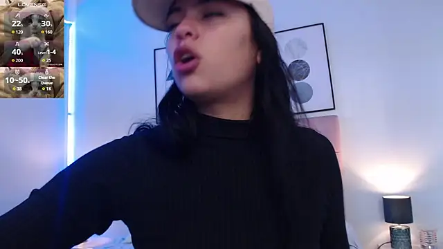 KikiVelvet online show from November 2025 06:07:01 PM