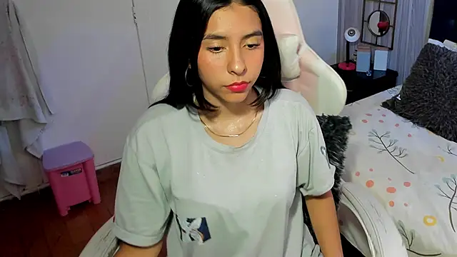 Snapshot of shirley_sweet_ chatting on October 2025 07:48:02 PM shirley sweet online show from October 2025 07:48:02 PM