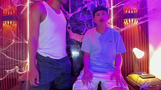 Snapshot of Kings_and_Secrets chatting on October 2025 05:53:02 AM Kings and Secrets online show from October 2025 05:53:02 AM