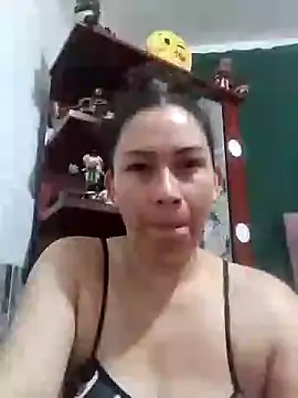 Snapshot of Adelgey-Michell chatting on November 2025 02:39:01 PM Adelgey-Michell online show from November 2025 02:39:01 PM