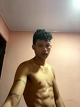 Snapshot of KamiSuarez chatting on January 2026 01:16:02 PM KamiSuarez online show from January 2026 01:16:02 PM