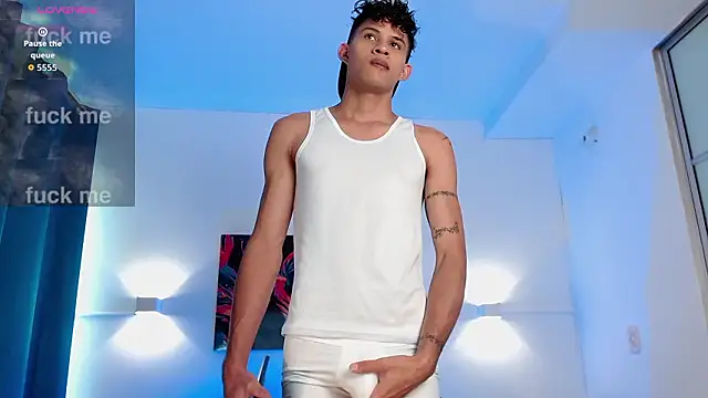 Snapshot of KamiSuarez chatting on February 2026 06:36:01 PM KamiSuarez online show from February 2026 06:36:01 PM