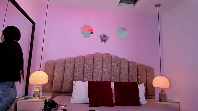 Kim Luna1 online show from March 2026 12:11:01 PM