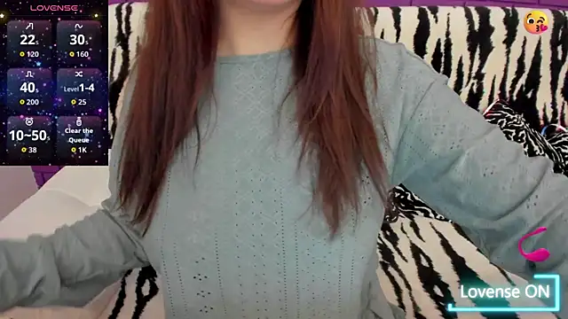 GlowMimi online show from November 2025 08:42:01 PM