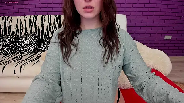 Snapshot of GlowMimi chatting on February 2026 04:46:02 PM GlowMimi online show from February 2026 04:46:02 PM