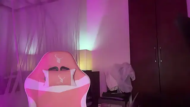 Bae Belle online show from November 2025 08:03:01 AM