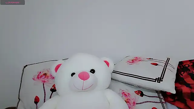 Snapshot of Yan61 chatting on November 2025 12:10:01 AM Yan61 online show from November 2025 12:10:01 AM