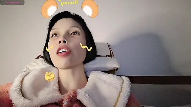 Snapshot of Yan61 chatting on November 2025 12:25:01 PM Yan61 online show from November 2025 12:25:01 PM