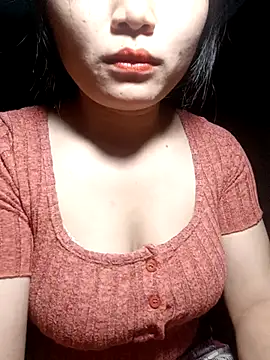 yoyo-mi online show from October 2025 01:40:01 AM