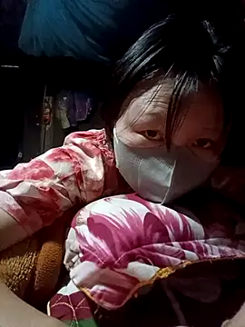 yoyo-mi online show from November 2025 01:15:02 AM