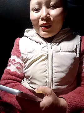 yoyo-mi online show from December 2025 03:00:02 AM